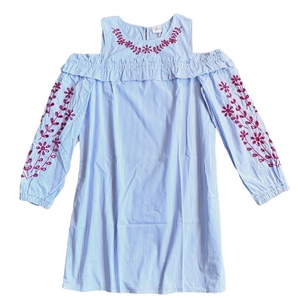 Cupio Dresses & Skirts - Cupio Embroidery Baby Blue Dress Cold Shoulders Size M